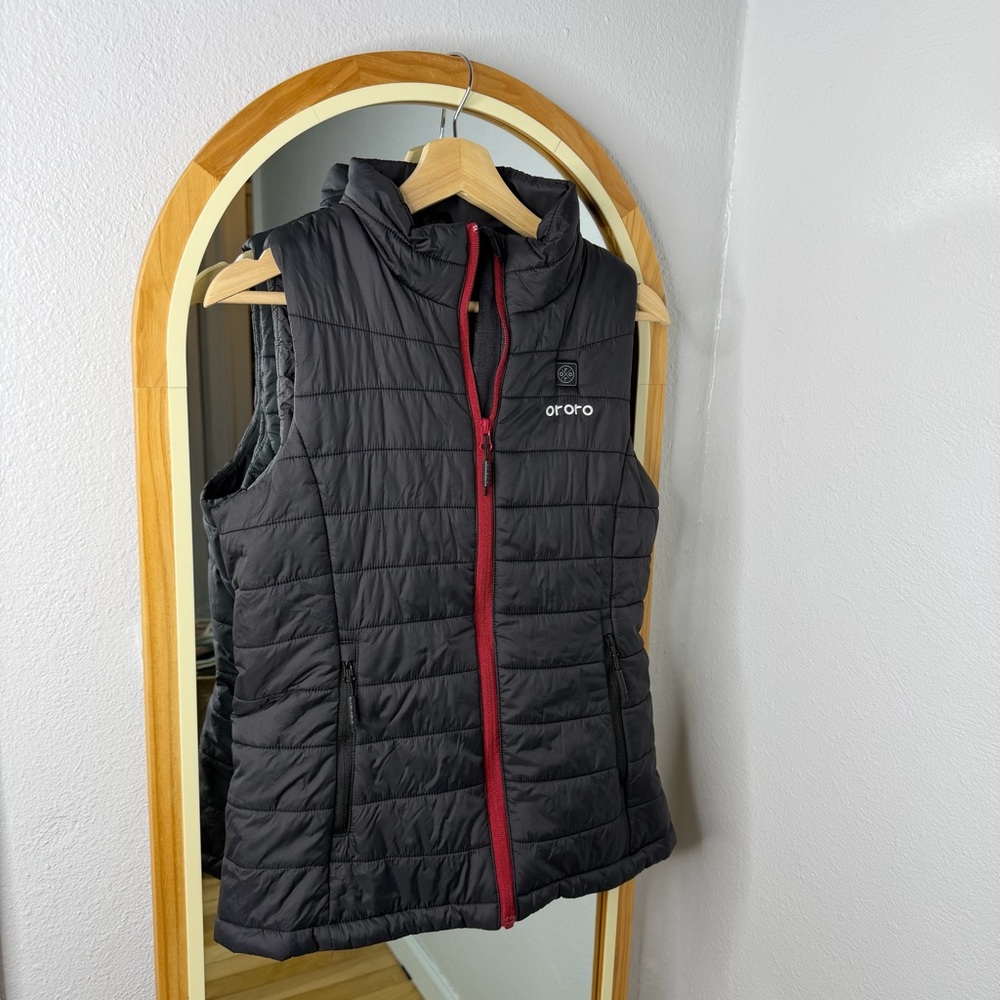 Ororo women’s black zip up puffer vest (DOES NOT WORK- see description)